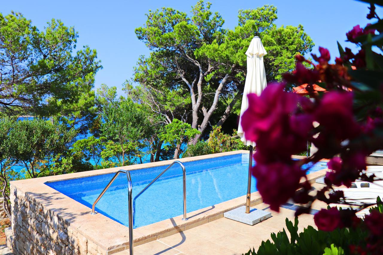Villa Nova Vela Luka Buitenkant foto